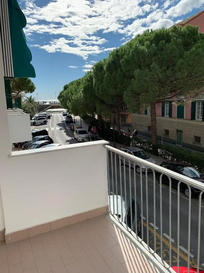 Casa Bianca 2 - Confortevole In Centro A Moneglia Apartment