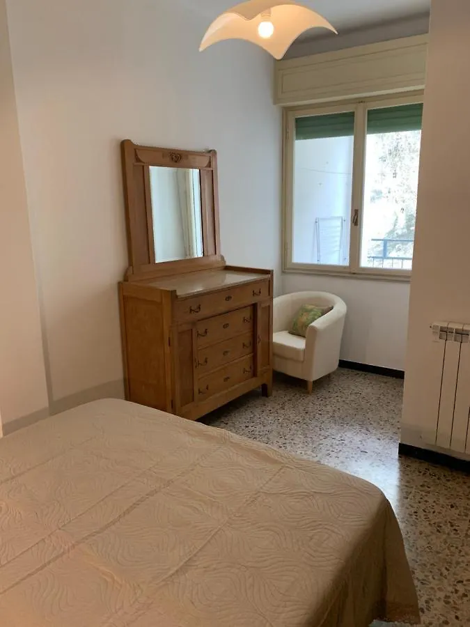 Casa Bianca 2 - Confortevole In Centro A Moneglia Italy