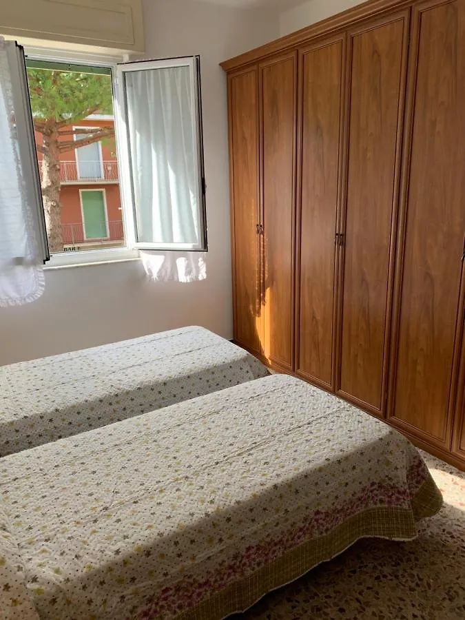 Apartment Casa Bianca 2 - Confortevole In Centro A Moneglia